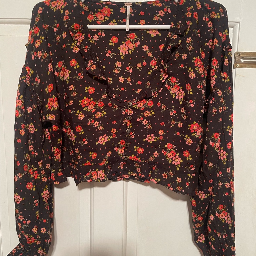 Free People Secret Garden TOP ONLY. Med, NWT
